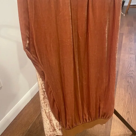 Alice + Olivia Velvet Wide-Leg Pants in Peach BRAND NEW WITH TAGS - Picture 9 of 10